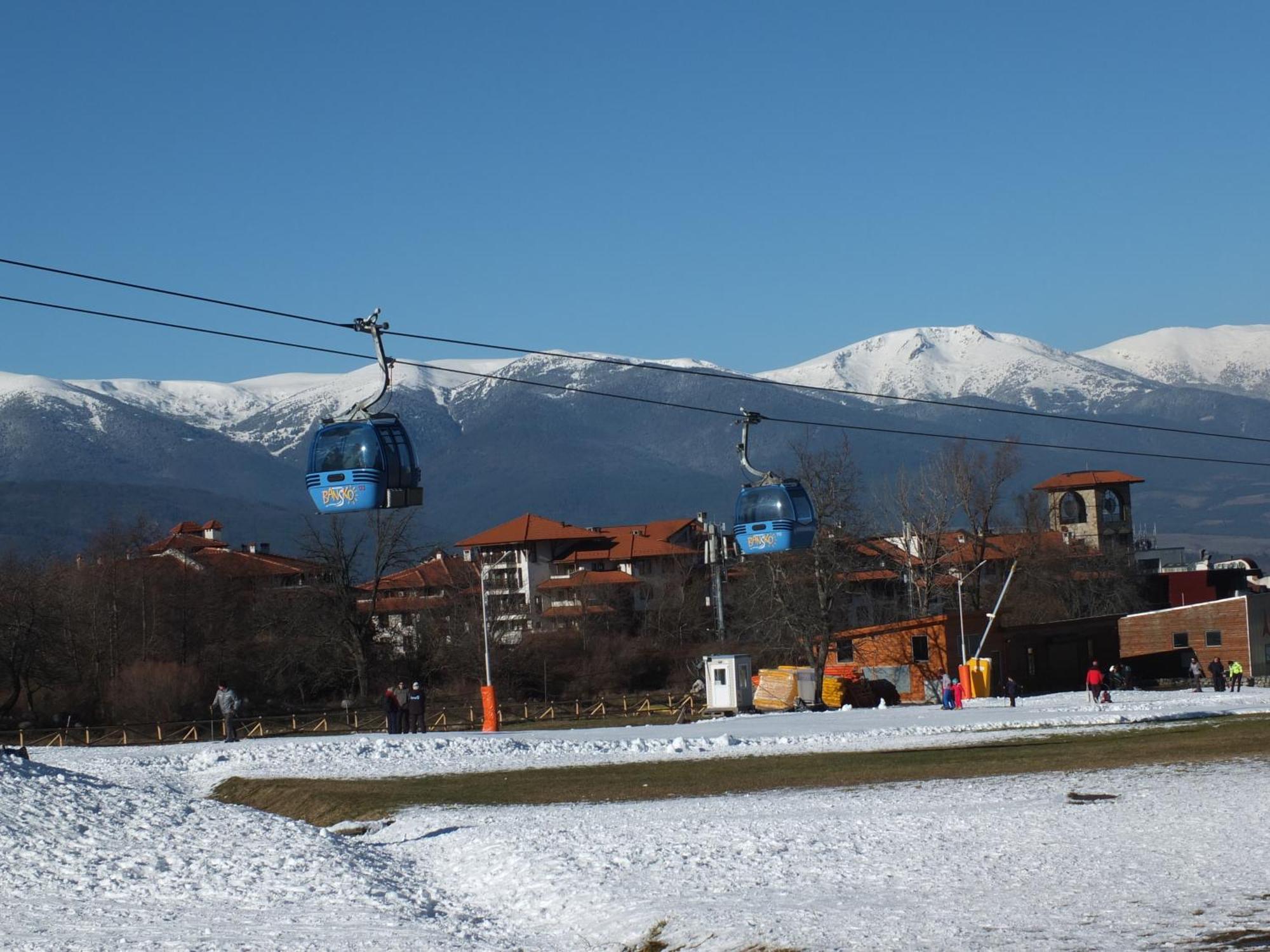 Pirin Heights A-21 близо до пистата *