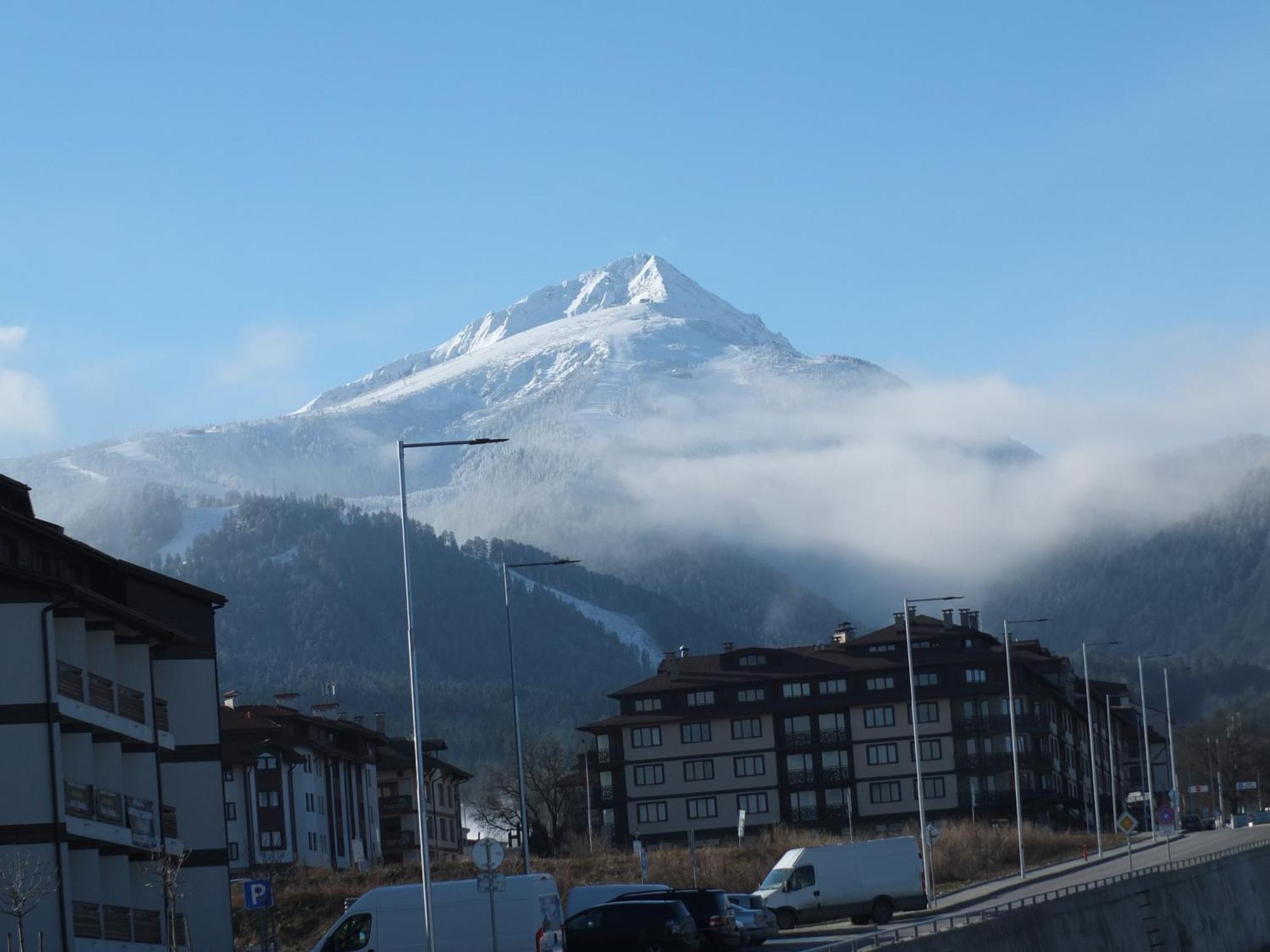 Pirin Heights A-21 близо до пистата Банско