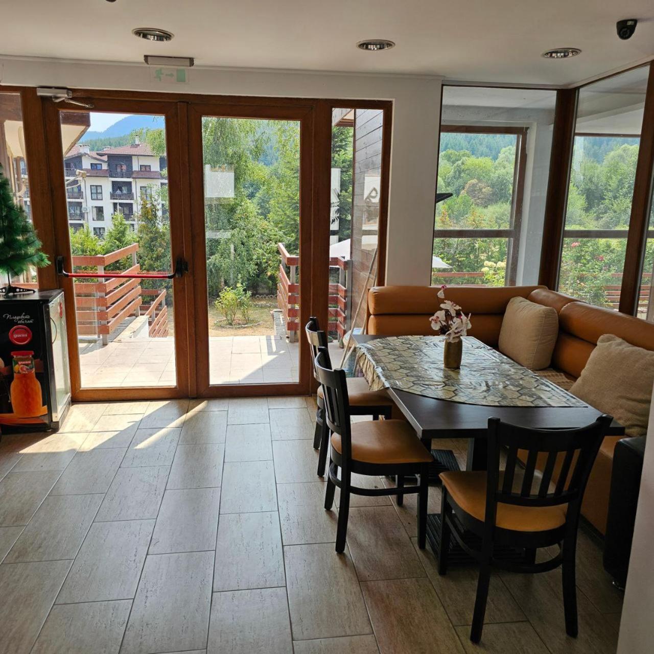Pirin Heights A-21 близо до пистата